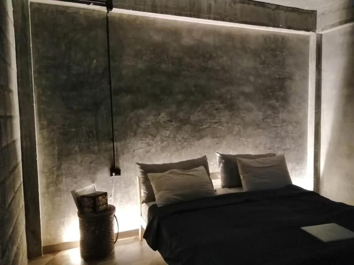 Apartmán The Box Promkiri Nakhon Si Thammarat Exteriér fotografie
