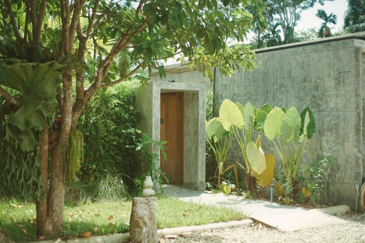 Apartmán The Box Promkiri Nakhon Si Thammarat Exteriér fotografie