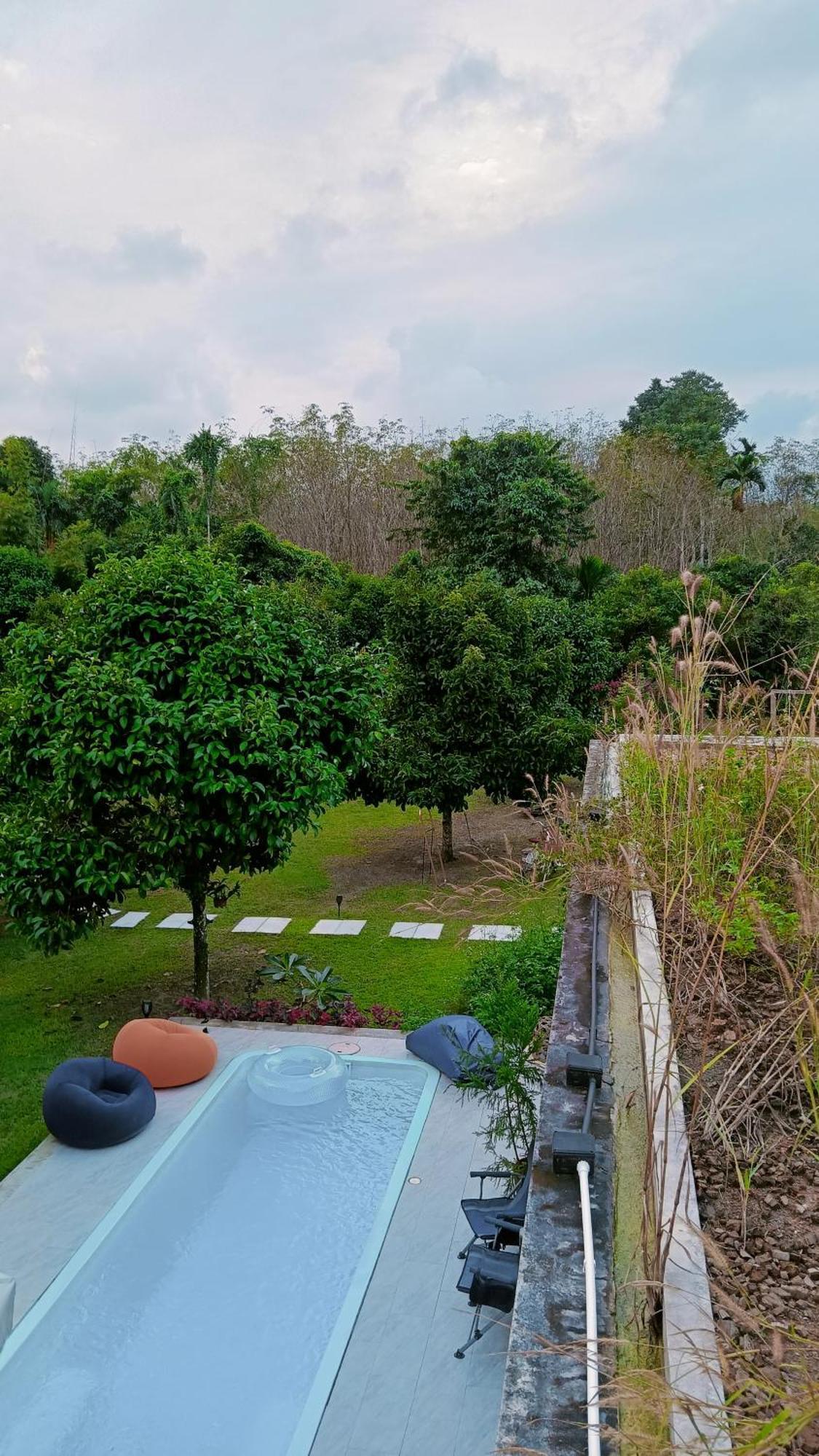 Apartmán The Box Promkiri Nakhon Si Thammarat Exteriér fotografie