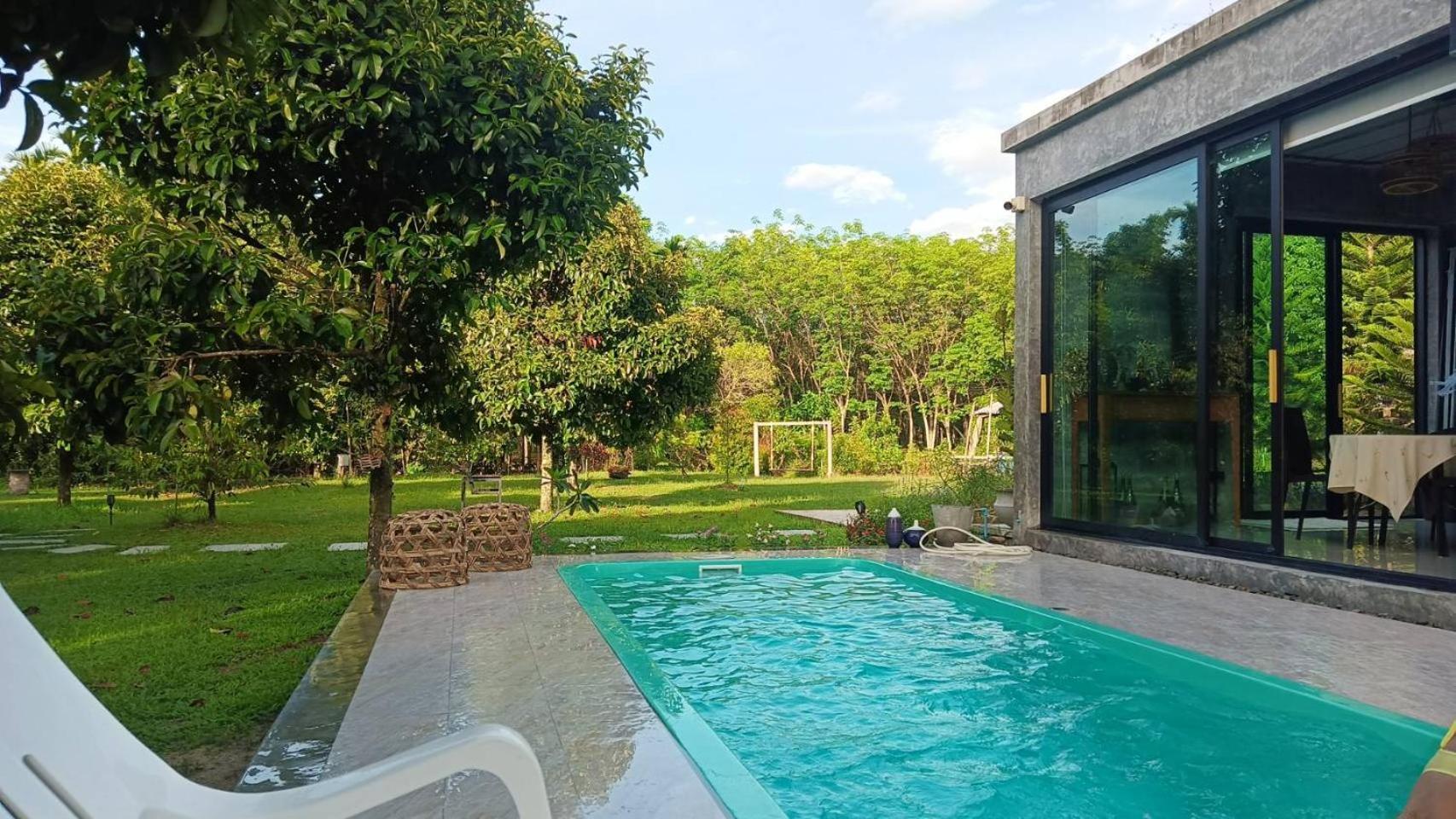 Apartmán The Box Promkiri Nakhon Si Thammarat Exteriér fotografie